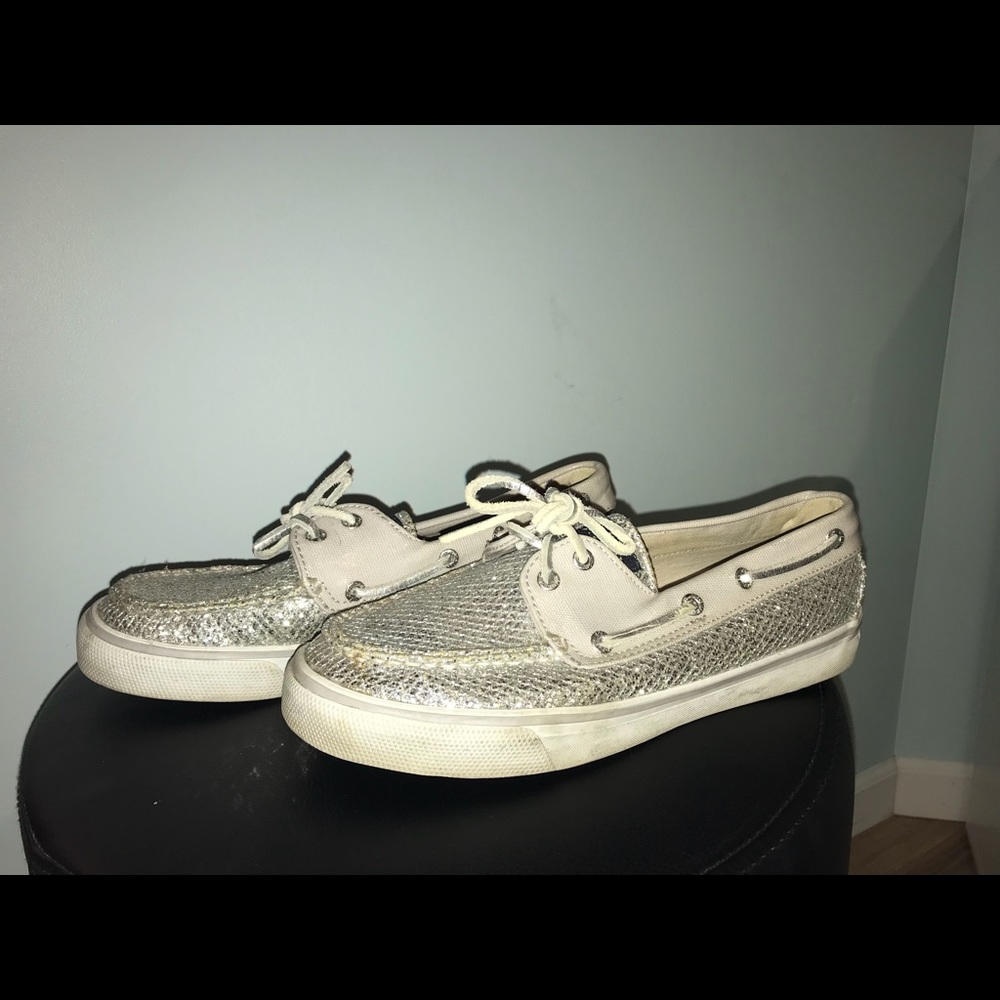 Silver Sperry shoes - Picture 2 of 2